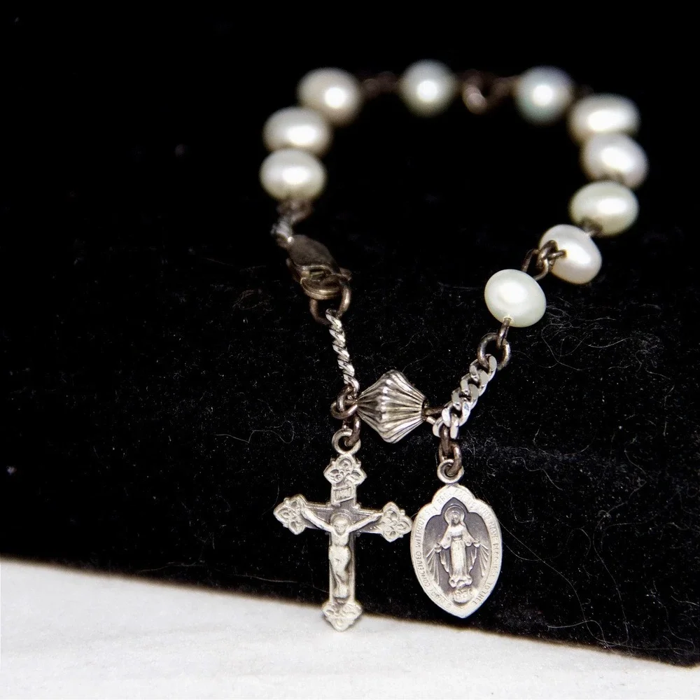 Sterling Silver Rosary Bracelet Freshwater Pearl Miraculous Medal Crucifix‎ 7in